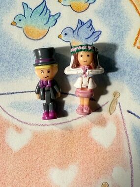 Polly Pocket Figures